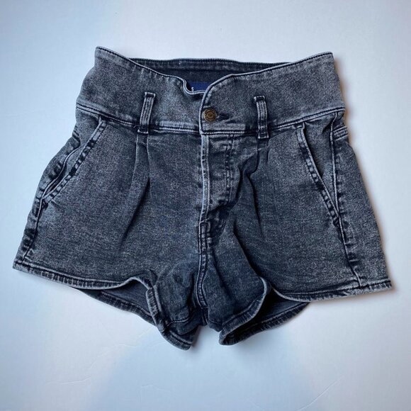 Hollister, washed black Ultra High Rise Mom Short 3”, size 5/27 - Picture 1 of 8